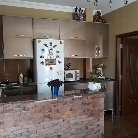 Nadia'S Apartment In Batumi Close The The Sea Exterior photo